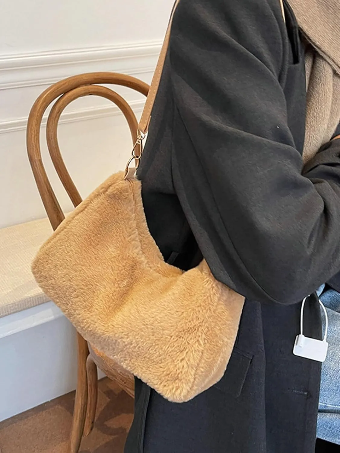Fuzzy Plush Handbag Women 2024 Fall Winter Fashion Stylish Shoulder Bag PU Strap Smooth Zip Cozy Fur