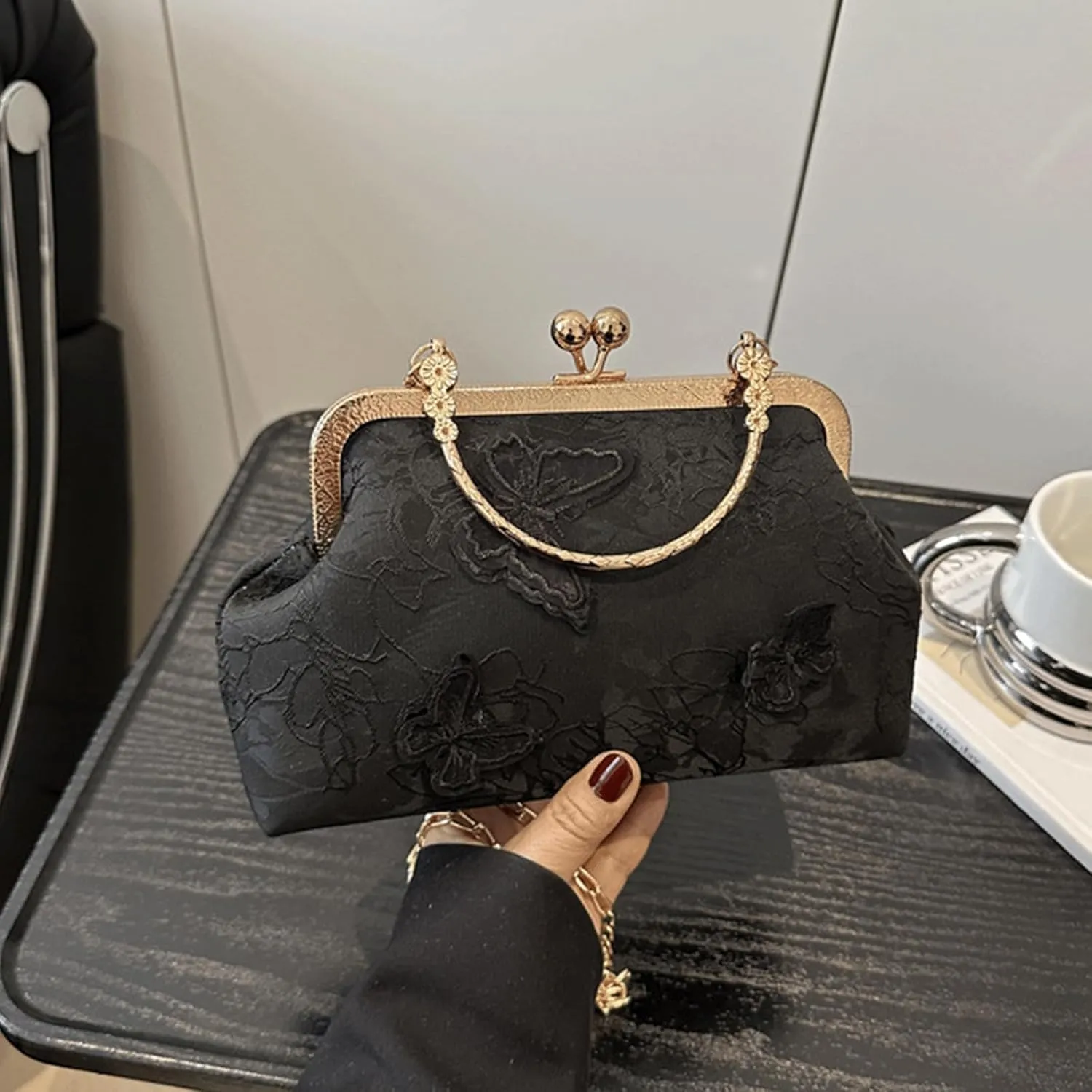 Kiss Lock Purse and Handbag for Women Floral Embroidered Crossbody Bag Medium Handbags Kiss Clasp Tote Shoulder Bags