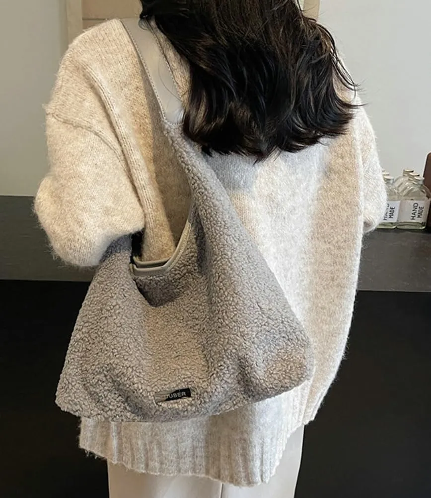 Large Tote Bag For Women Casual Fuzzy Plush Underarm Handbag Furry Shoulder Bag Faux Fur Winter Crossbody Bags Travel Purse