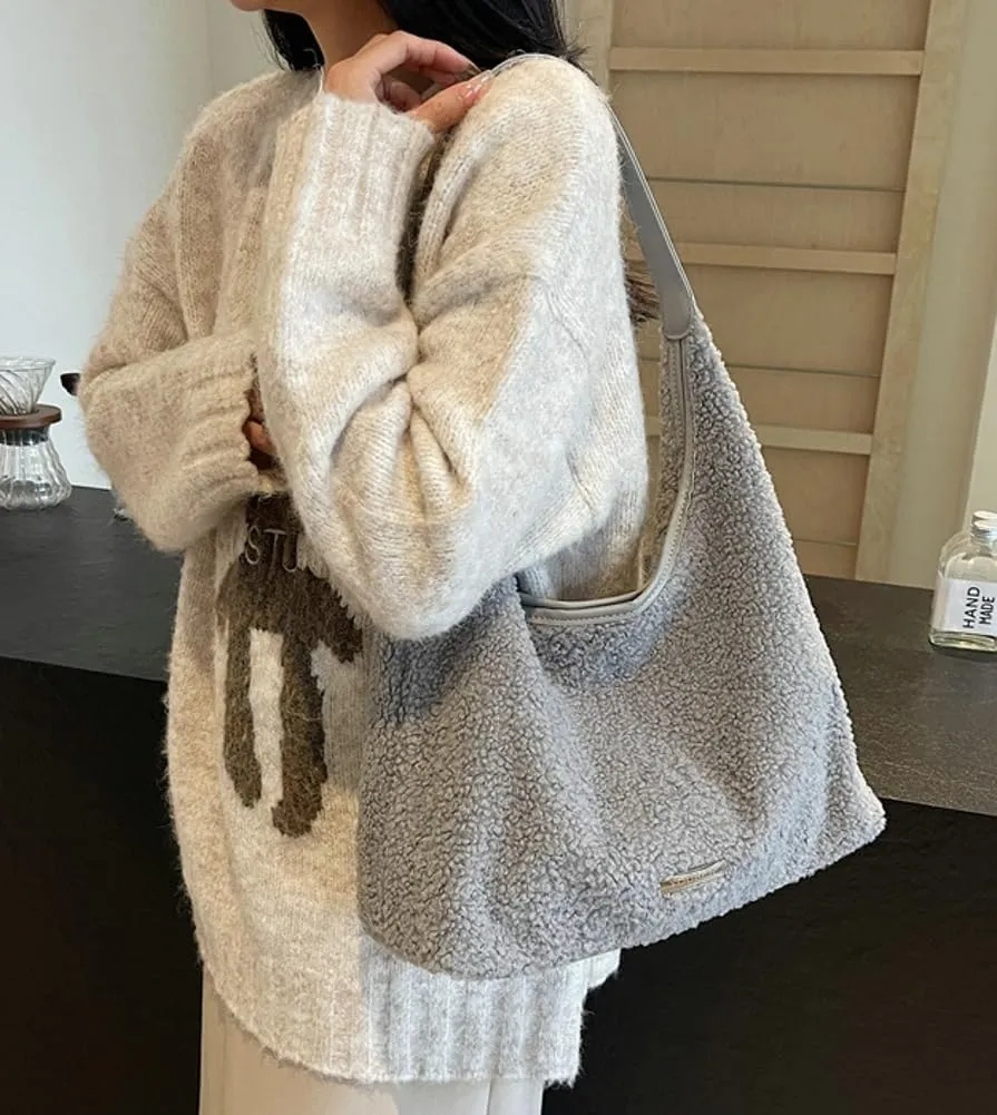 Large Tote Bag For Women Casual Fuzzy Plush Underarm Handbag Furry Shoulder Bag Faux Fur Winter Crossbody Bags Travel Purse