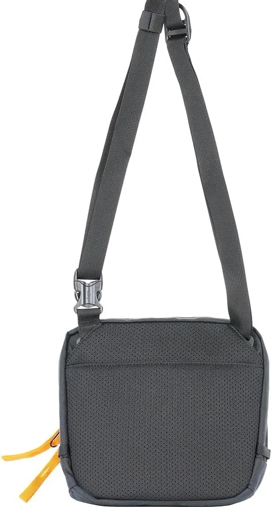 Mystery Ranch District 4 Tiger's Eye One Size – Crossbody or Hip Pack Bag