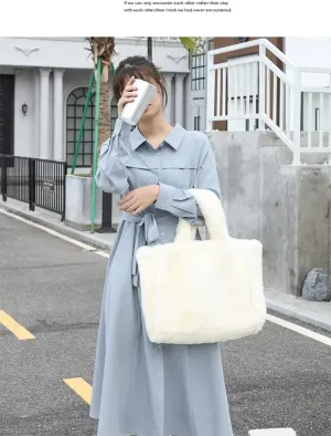 Plush Tote Bag Y2K Women Aesthetic Fuzzy Underarm Bag Furry Warm Winter Shoulder Bag Trendy Accessories (Beige)