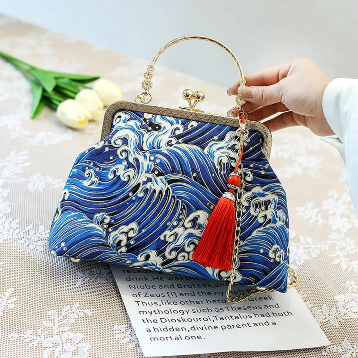 Vintage Evening Chain Handbag with Embroidered for Women Chinese Purse Crossbody Evening clutch bag