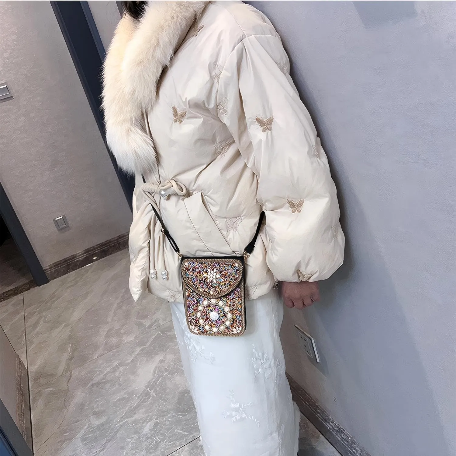 Women's Mobile Phone Bag, Cellphone Pouch, Retro Beads Shoulder Bag, Handcrafted Embellished Clutch Purse, Beaded Design