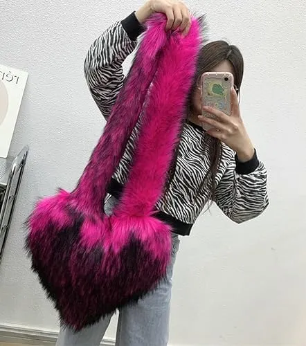 YXCFEWD Furry Heart Shaped Crossbody Bag for Women - Plush Y2K Handbag with Soft Shoulder Strap